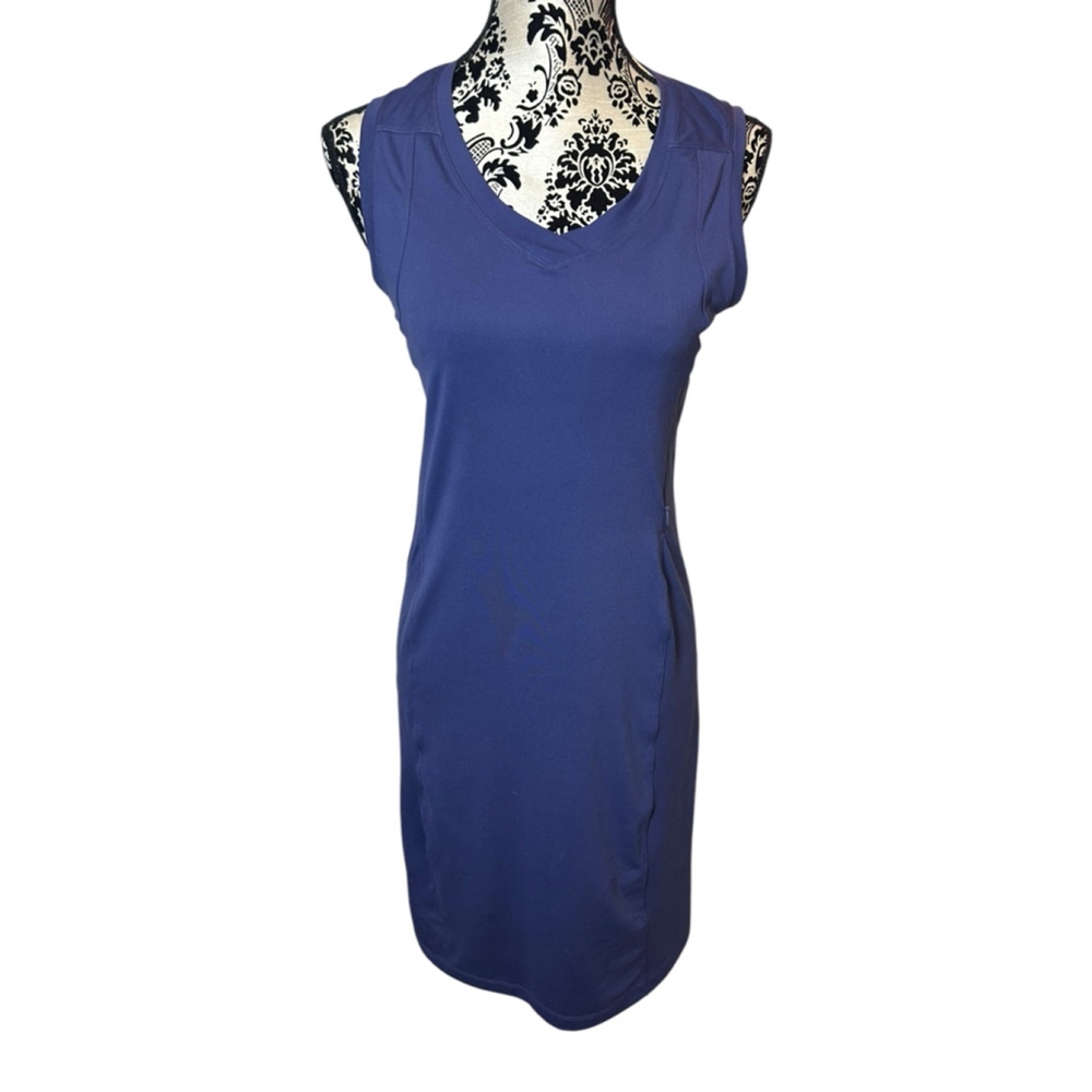 NWOT- Arc’terix sleveless blue sport dress strech Size Small